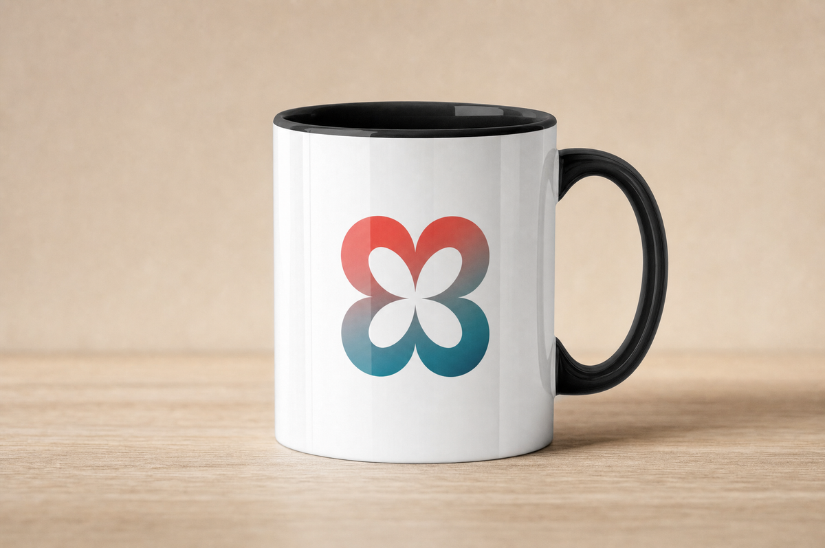 Mehrfarbig mit Verlauf im Druck auf der weißen Tasse